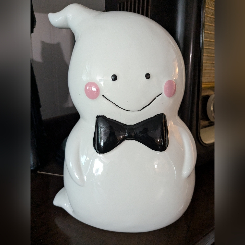 Candy Corn Lane Ceramic Ghost with bowtie Figurine--NEW